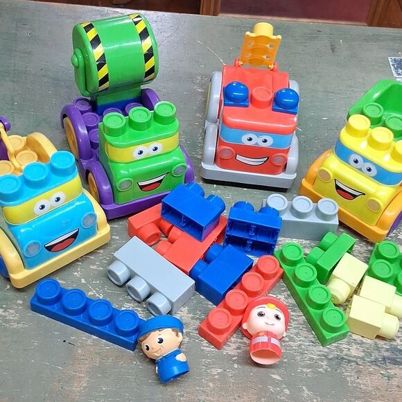 Kid Connection Light & Sound Block Vehicles Playset, 30 Pieces - Picture 1 of 6